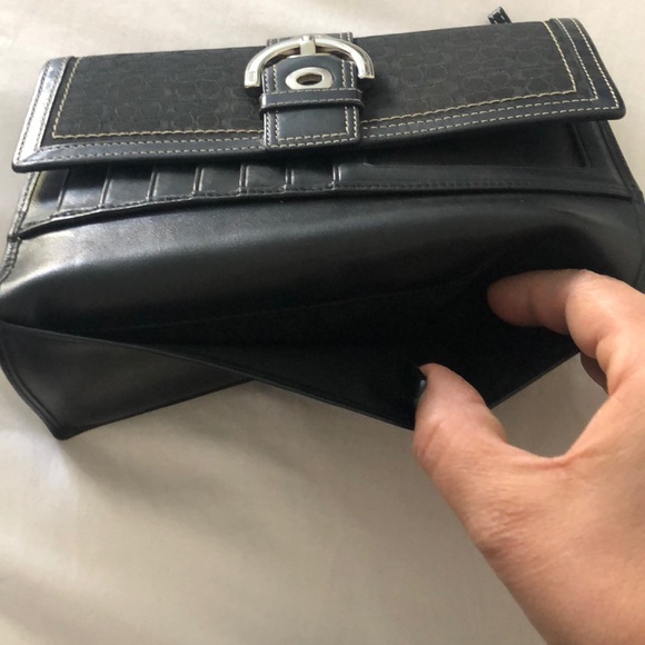 Authentic Coach  women’s wallet - Picture 7 of 8